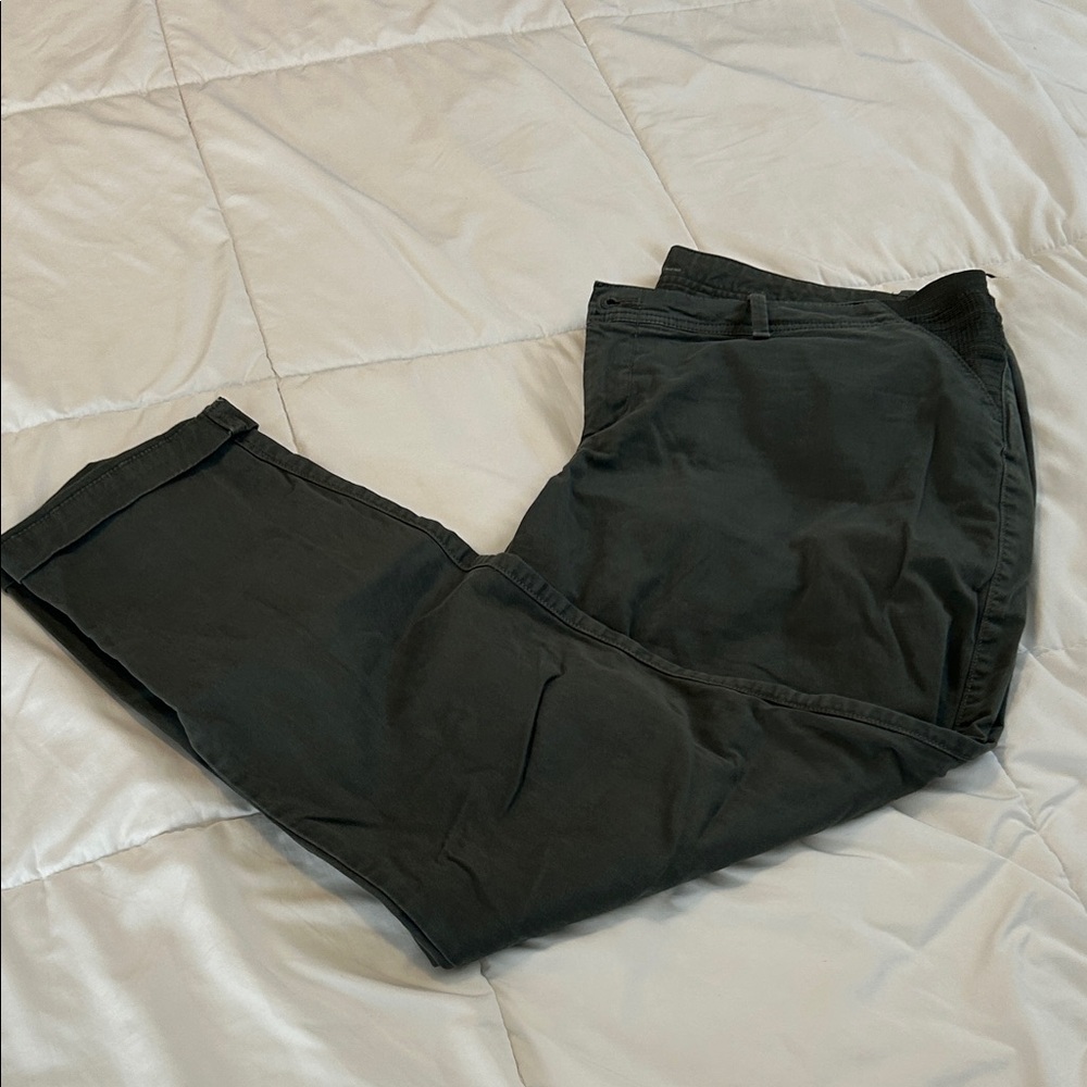 GAP Maternity Best Girlfriend Chino